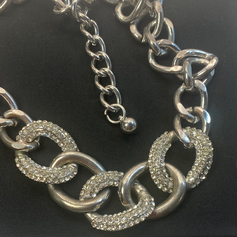 Elegant Heavy Silver Tone Clear Rhinestone Statement Chain Necklace - Picture 8 of 9